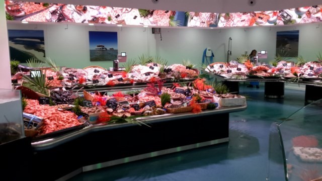 Poissonnerie Marée Bleue Mérignac dans la Halle de l'heure du marché près de Cultura